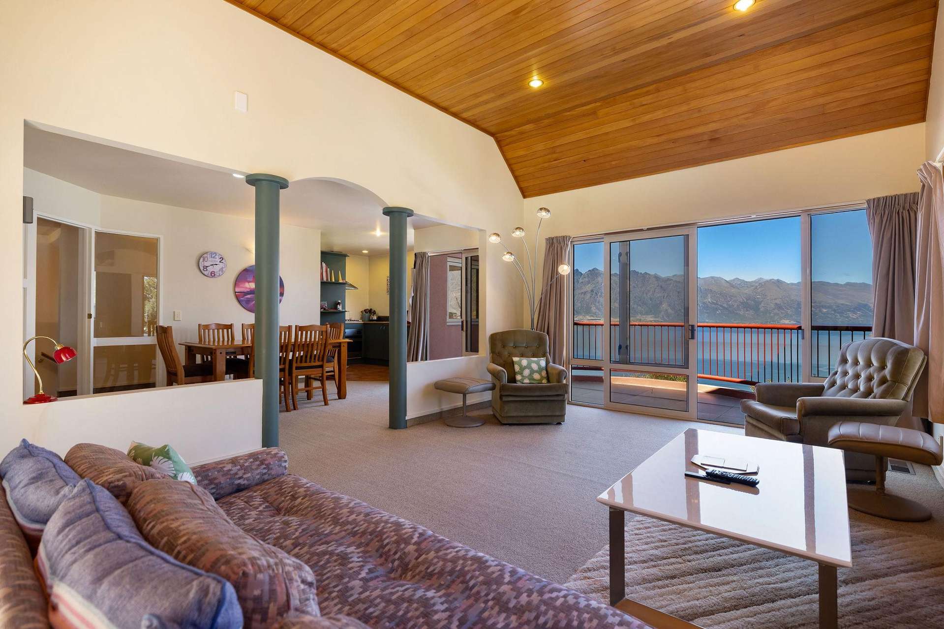 14a Von Place Fernhill/Sunshine Bay_0