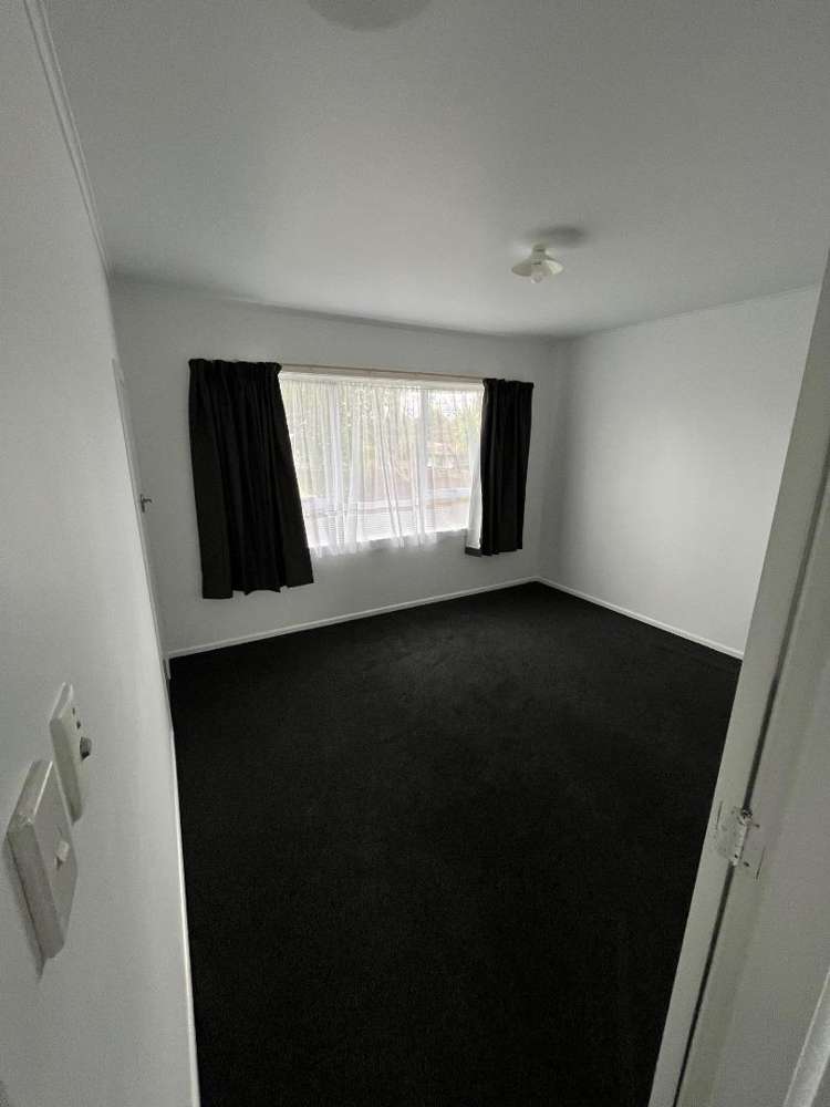 1 Bell Road 11073_5