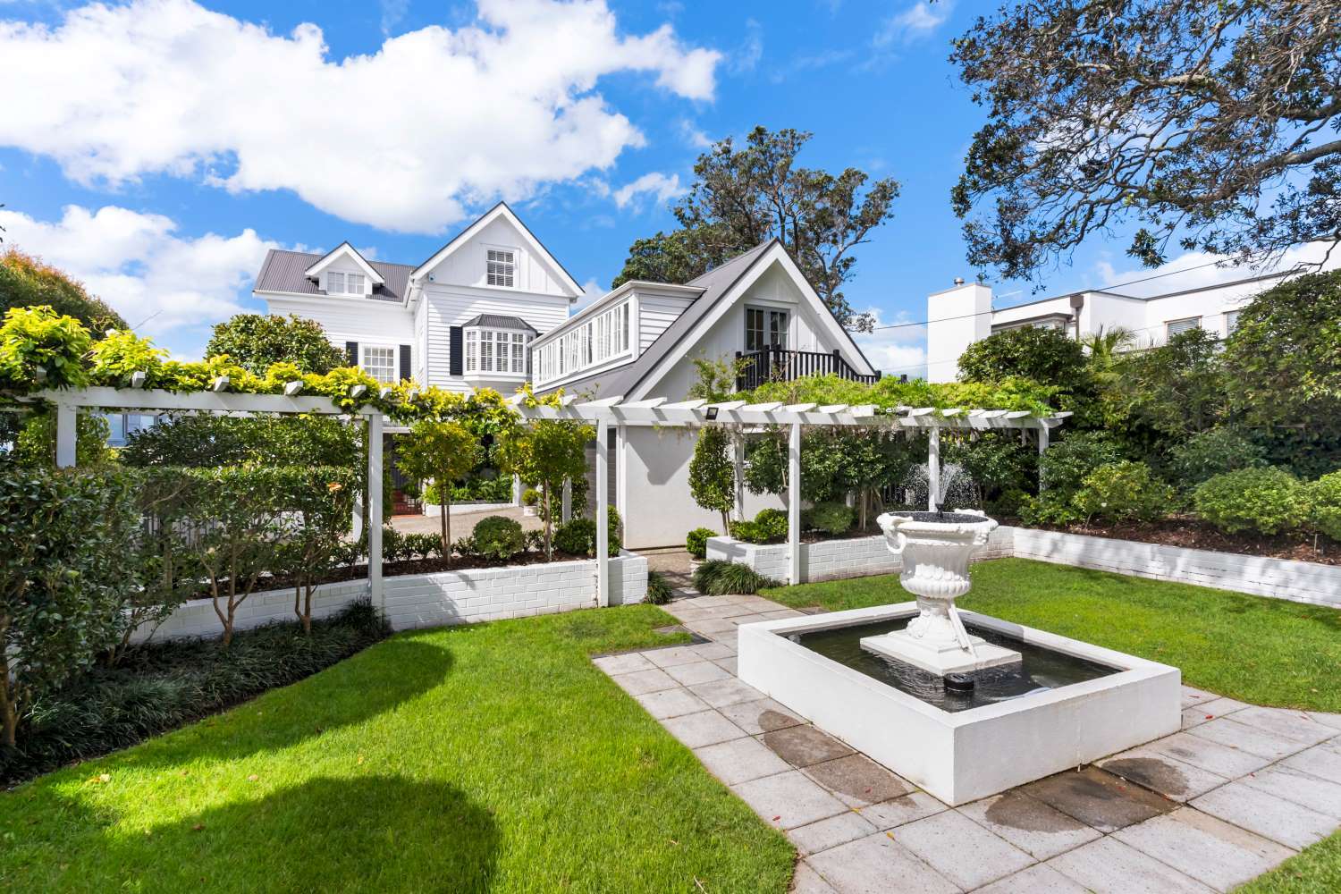 11 Kitchener Road in Takapuna, North Shore, Auckland