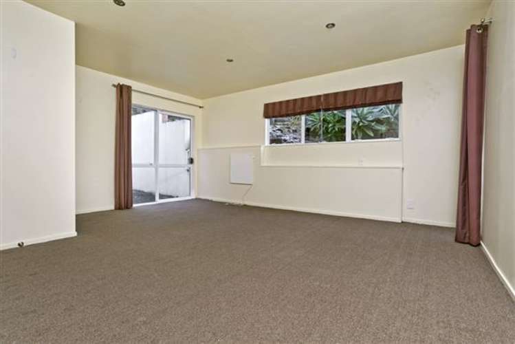 64 Heathcote Road Castor Bay_17