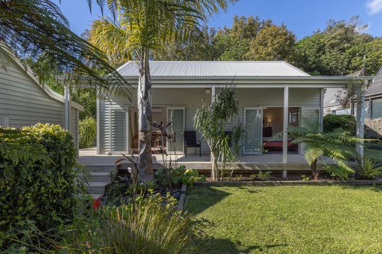 19 Kakariki Grove Waikanae_1