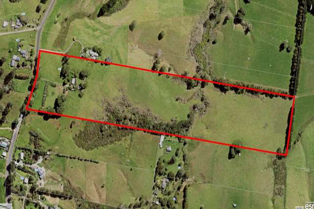 Prime Development Site: 14.14 Hectares in Auckland