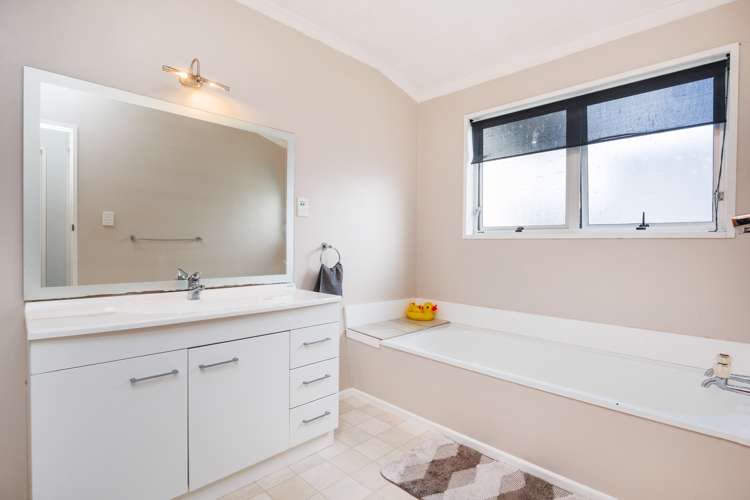 32 John F Kennedy Drive Milson_14