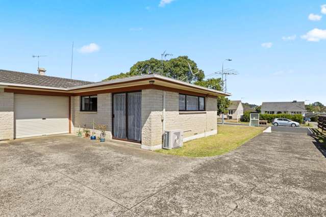 Charming Two-Bedroom Gem in the Heart of Pukekohe