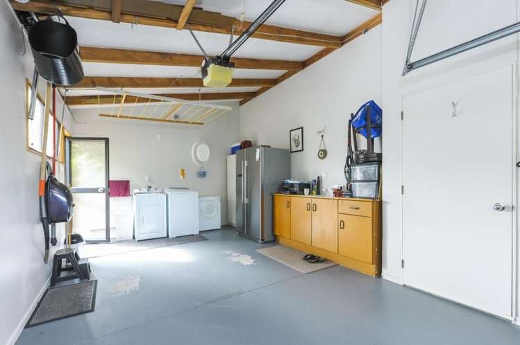 4 Shaw Road Oratia_14