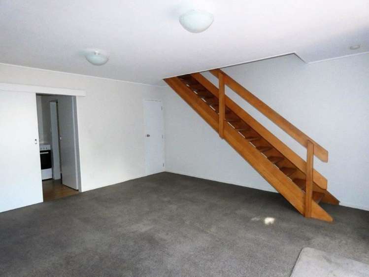 10/75 Delhi Crescent Khandallah_2