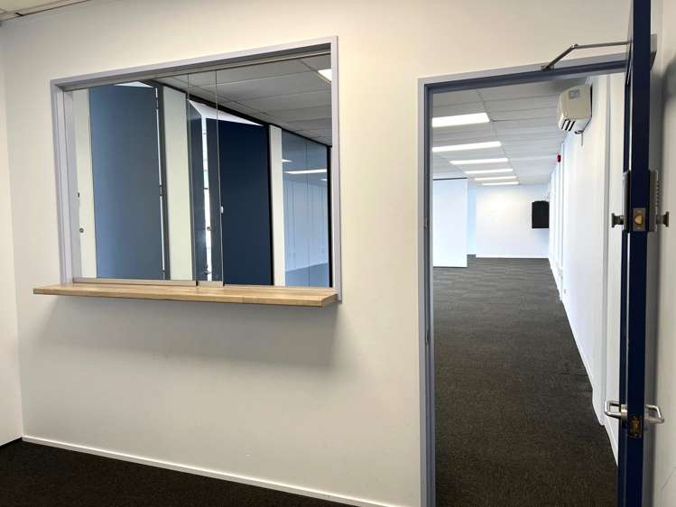 2/46-50 Bloomfield Terrace Hutt Central_4