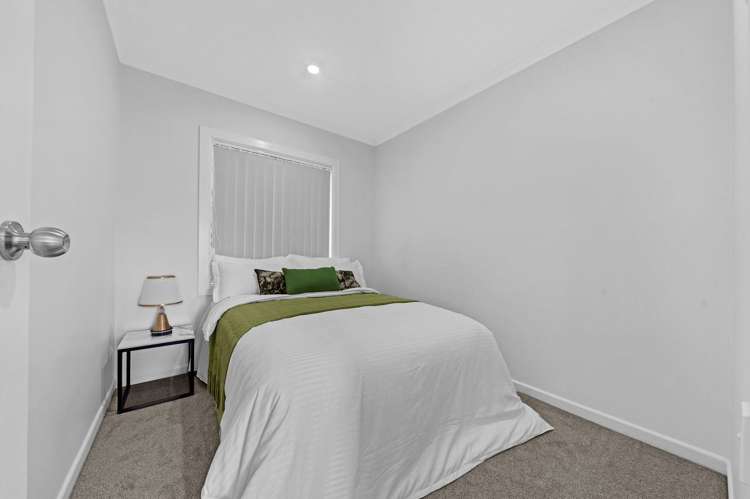 29 Railway Street West Papakura_11