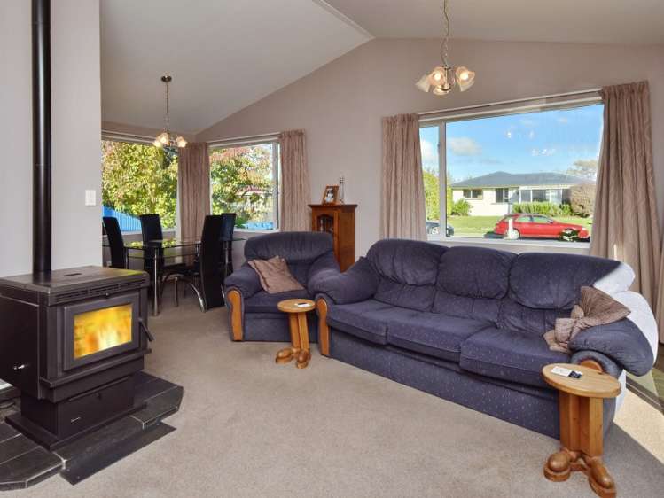 10 Davidson Crescent Hornby_3