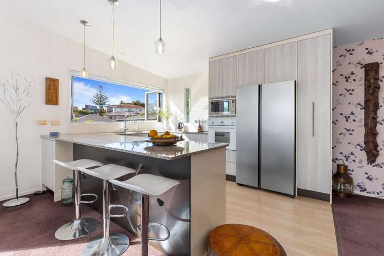 10 Veronica Close Red Beach_11