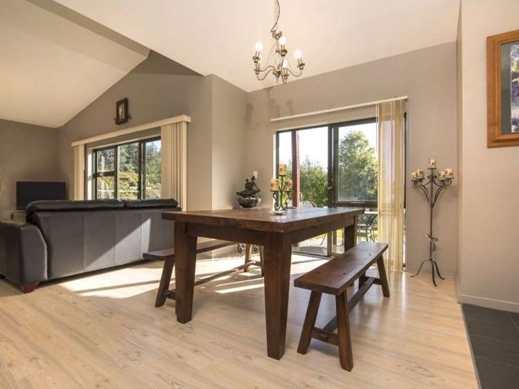 112 Boons Valley Road Waikawa_13