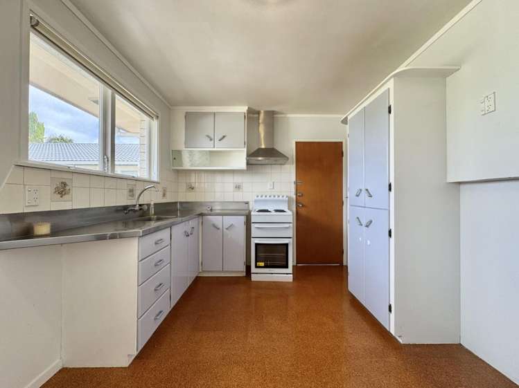 2/5 Carolyn Street Manukau_12