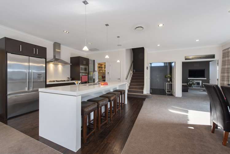 18 Compton Grove Huntington_3