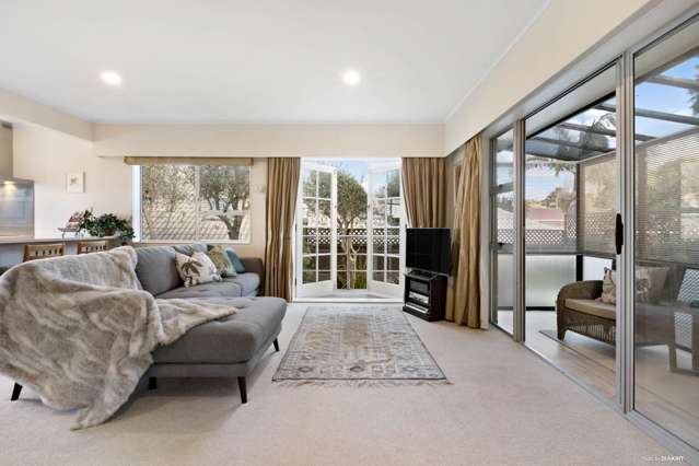 2/52 Tawhiri Road One Tree Hill_3