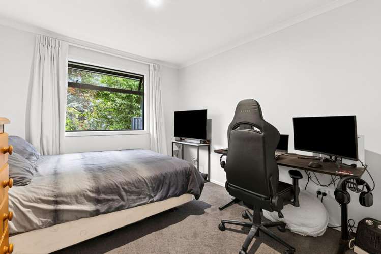 10 McLaughlin Lane Stoke_10