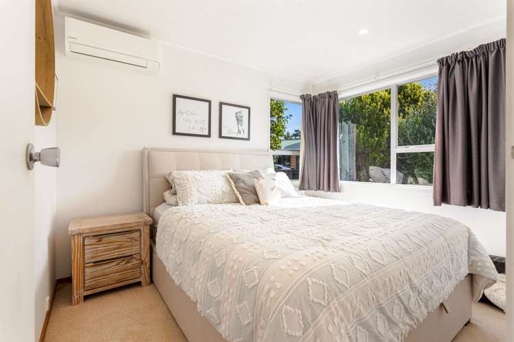 9a John F Kennedy Place Glen Eden_11