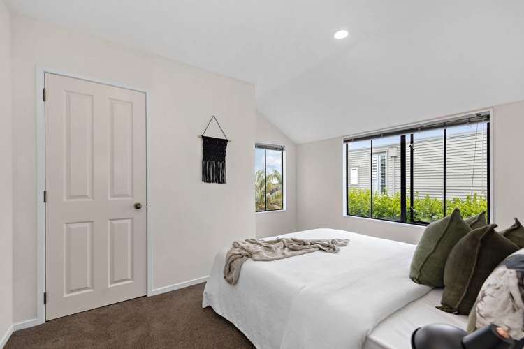 2/22 Herbert Road Mount Eden_13