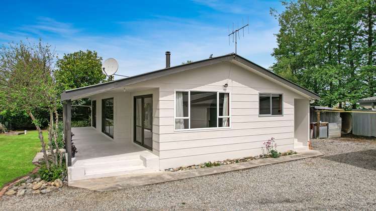 6 Moa Flat Road Ettrick_2