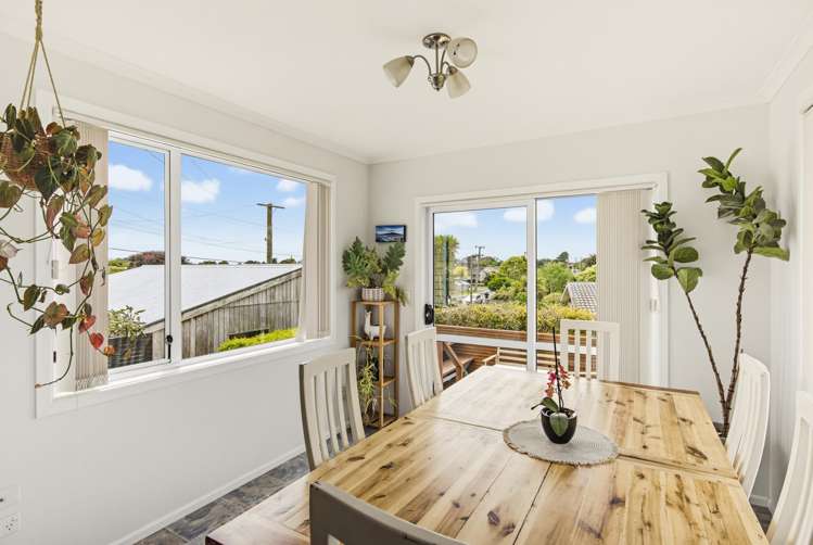 22 Gray Avenue Paraparaumu Beach_17