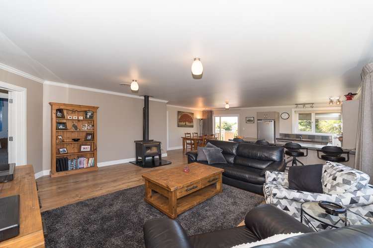 5 King Street Halcombe_7