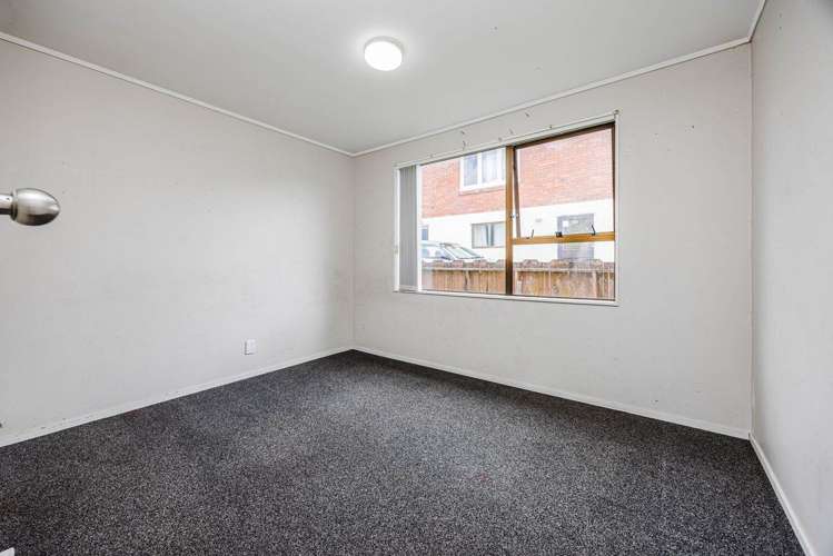 156 Rathgar Road & 2 Harrington Road Henderson_2