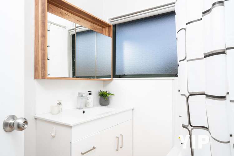 22 Peppertree Lane Woodridge_11