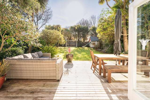 8 Carrington Street Mount Cook_2