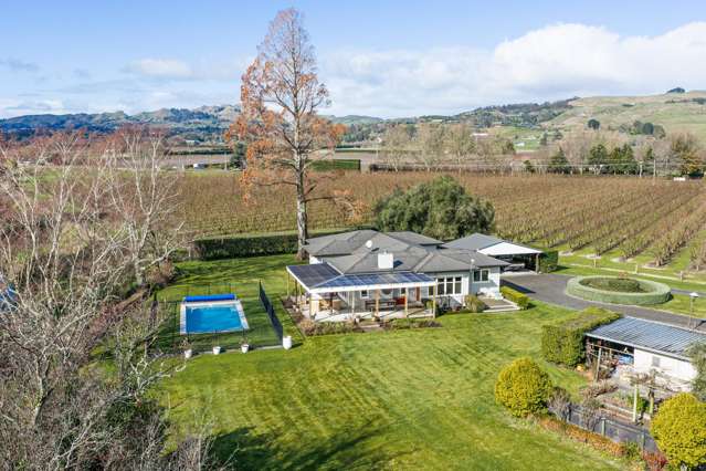 Double dwellings with orchard income
