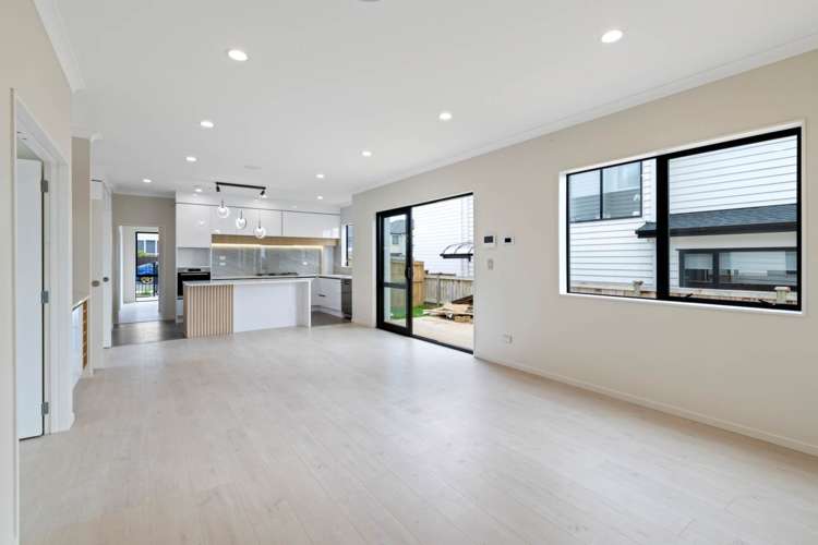 1 Ballyliffin Drive Flat Bush_5