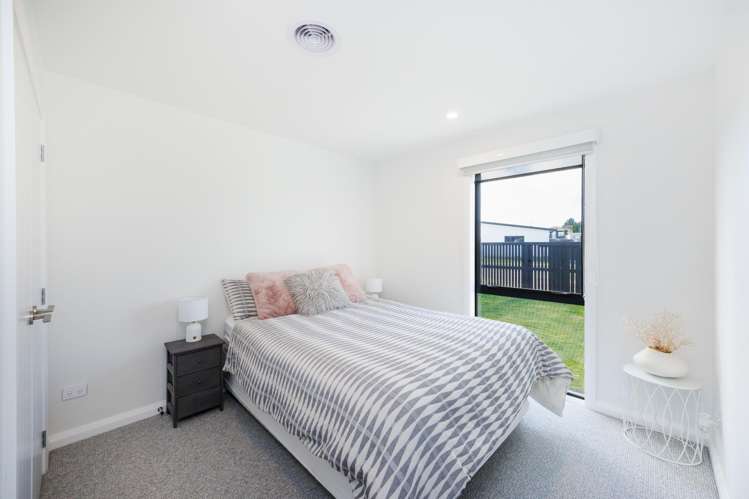 11 Mangatainoka Lane Awapuni_22