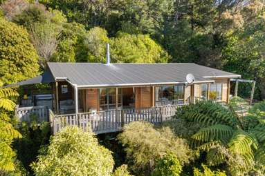 2495 Kenepuru Road_1