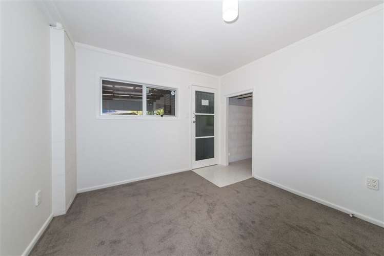 93 Rosier Road Glen Eden_17