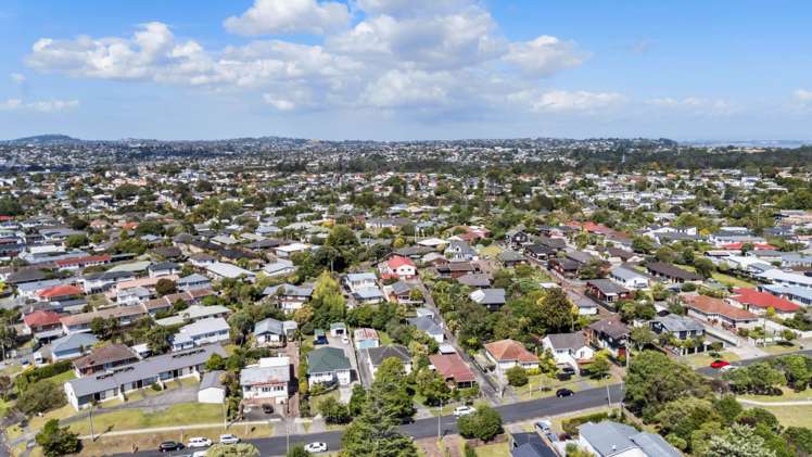 6 Arahoe Road New Lynn_10