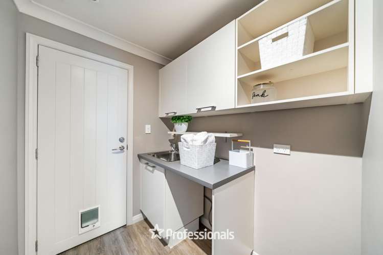 14 Ronald Scott Grove Riverstone Terraces_22