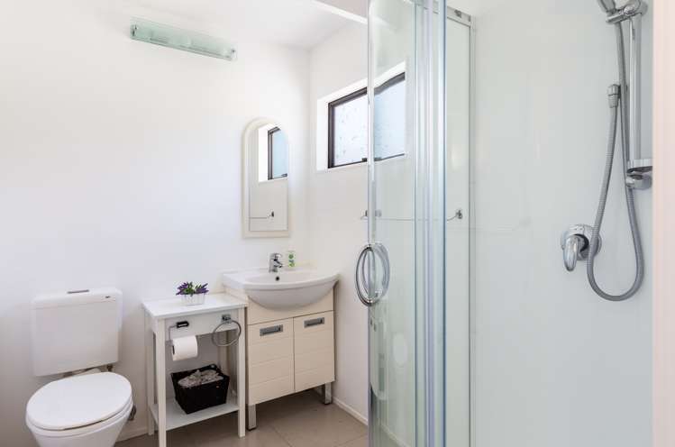 53 Te Hatepe Avenue Taupo_21