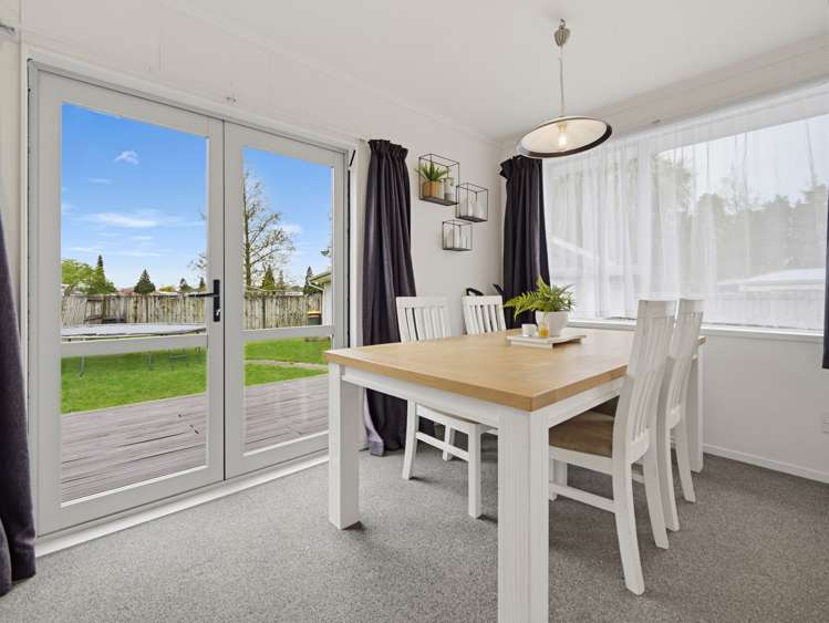 59 Karen Crescent Dinsdale_8
