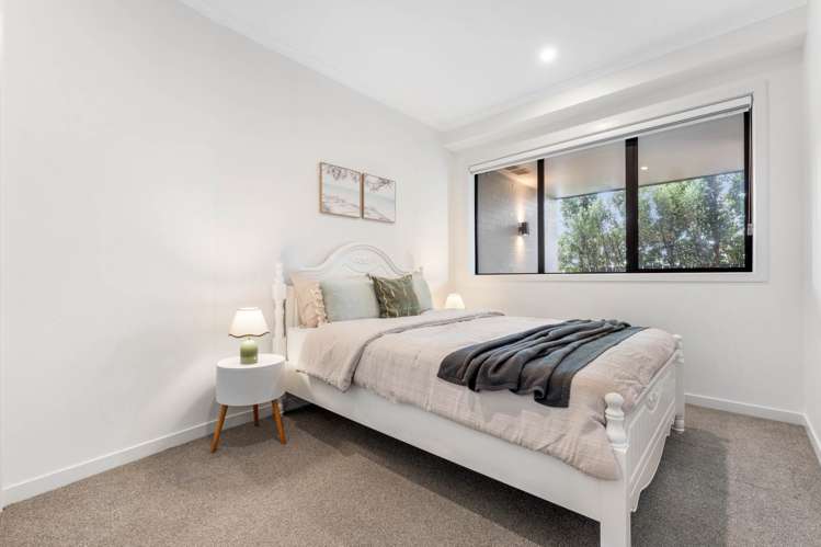 5/1 Genevieve Lane Hobsonville_11