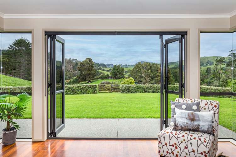 1026a West Coast Road Makarau_30