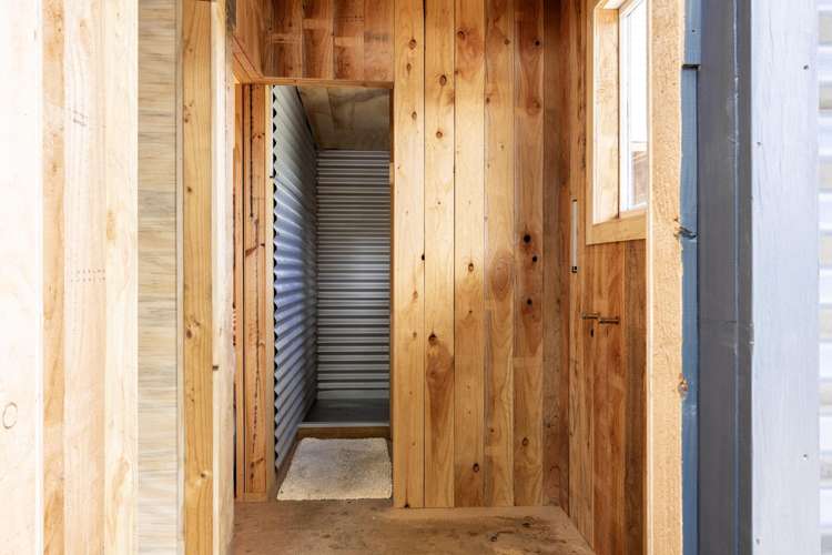 - Hut 43, Lake Alexandrina, South End Settlement Lake Tekapo_21