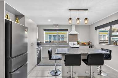 2 Michael Avenue_4