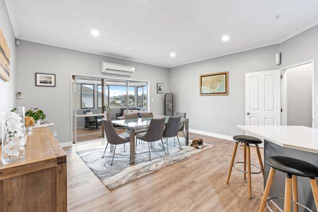 27 Caversham Drive Torbay_4