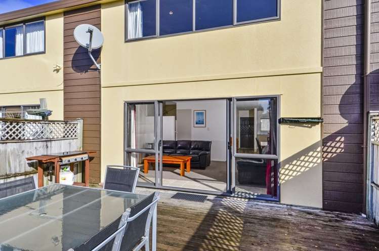 3/35 Fields Parade Oteha_8