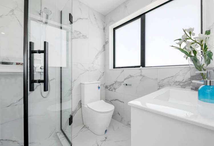 15 Drumaness Road Flat Bush_18