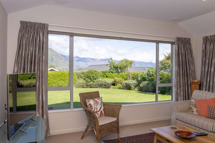 5 Centre Crescent Wanaka_17