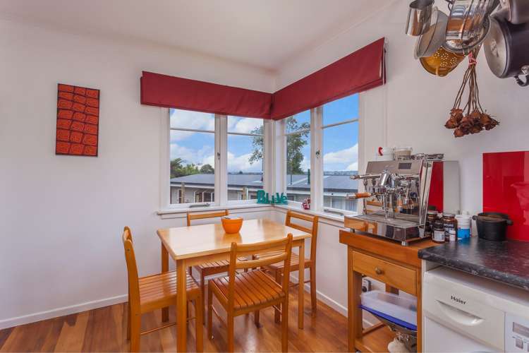 28 Roland Hill Glen Eden_9