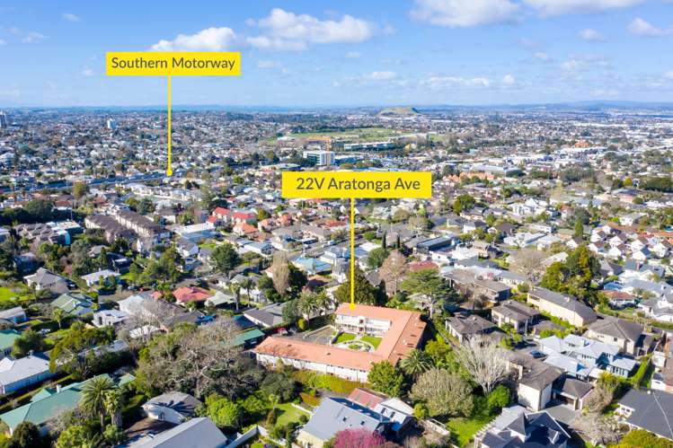 22v Aratonga Avenue Greenlane_10