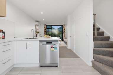 6/38 Wellington Street_4