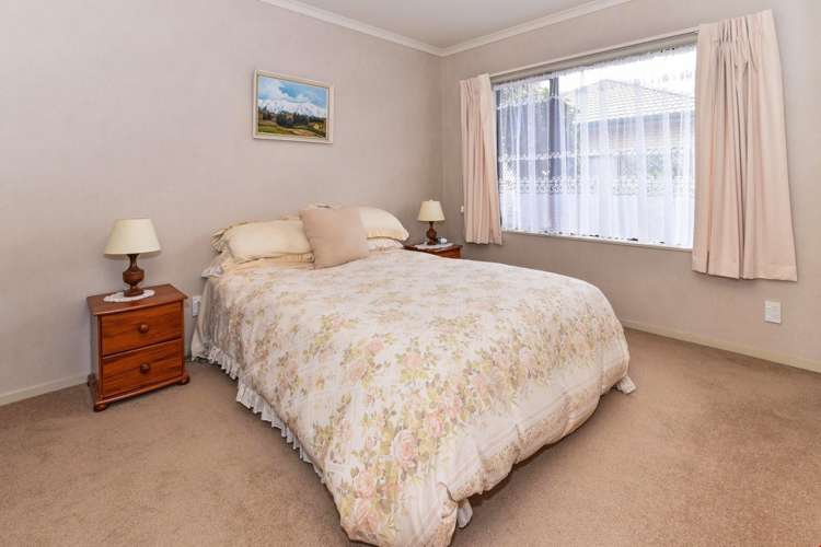 6 Aberdeen Crescent Wattle Downs_19