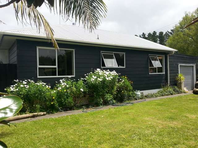 24 Doctors Hill Road Maungaturoto_1