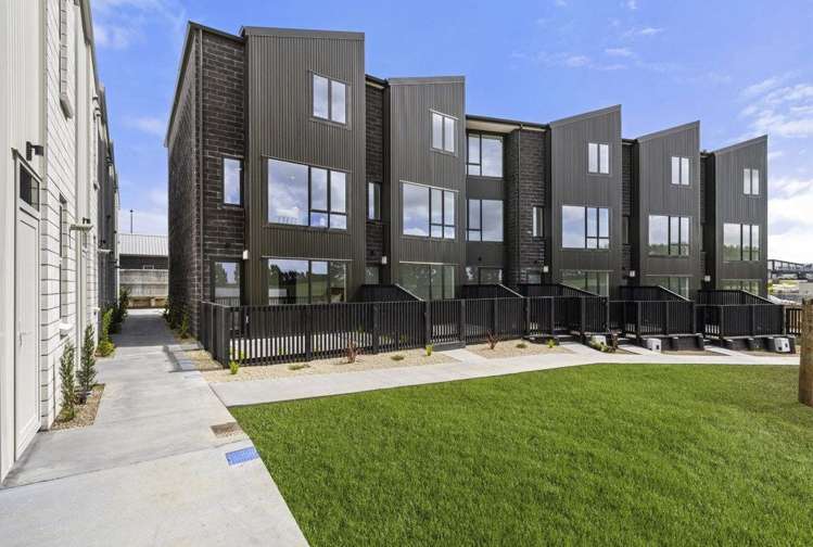 33/17 Rocky Road Huntington_20